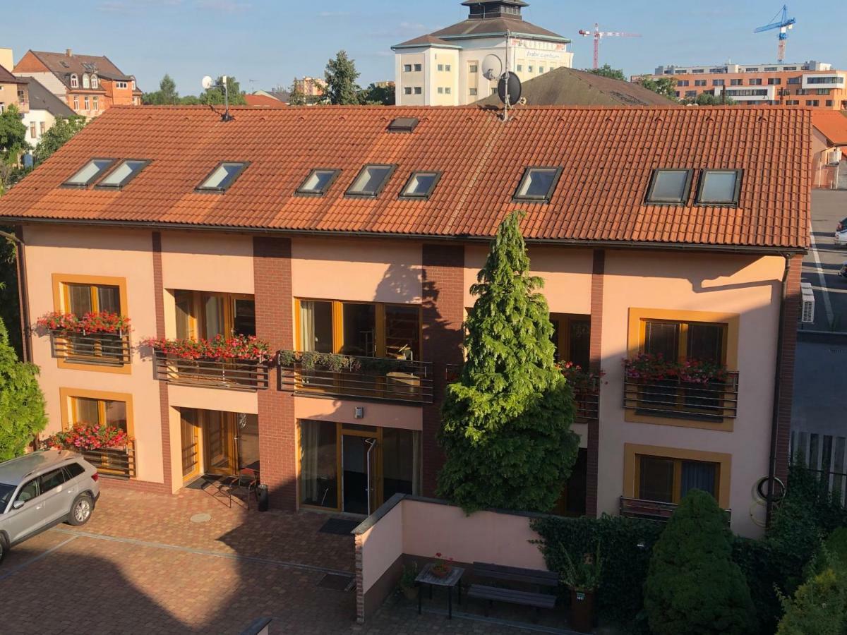 Hotel City Pardubice Exterior photo